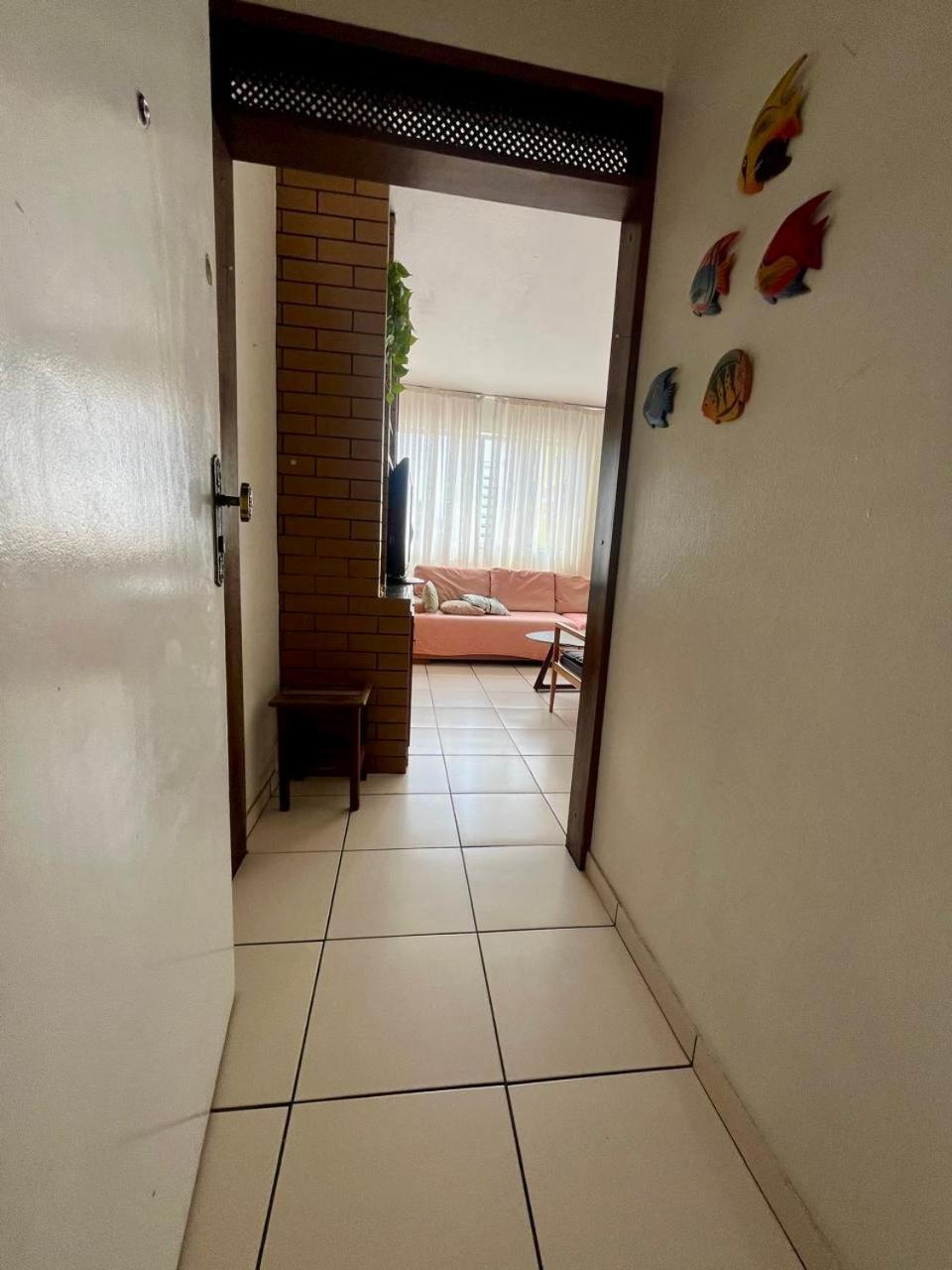 Apartamento A Poucos Metros Da De *